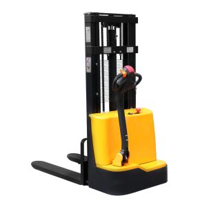 Light weight electric stacker (3)
